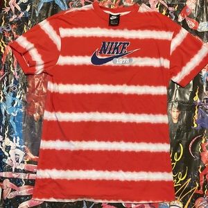 Nike T-shirt almost new very sharp TEE SHIRT